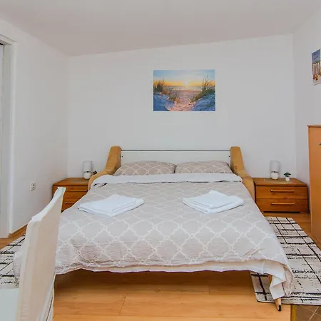 Appartement Ladika *
